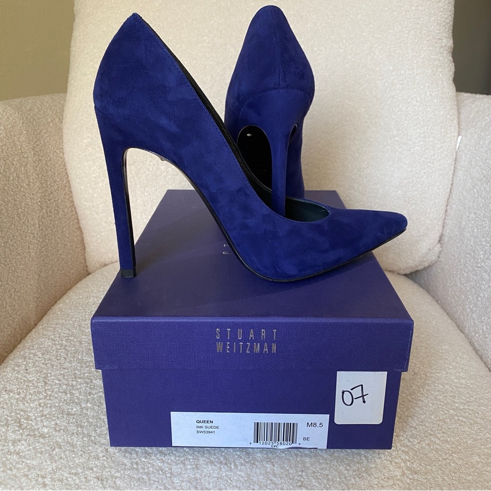 Stuart Weitzman “Queen” Pumps in Ink Suede color